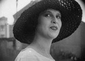 Yvonne Pavis, silent movie star